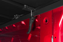 Load image into Gallery viewer, Tonno Pro 15-19 Chevy Colorado 6ft Fleetside Tonno Fold Tri-Fold Tonneau Cover