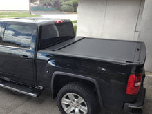 Load image into Gallery viewer, Roll-N-Lock 2019 Ram 1500-3500 (18) SB 74.5in M-Series Retractable Tonneau Cover
