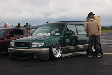 98-02 Forester window vents