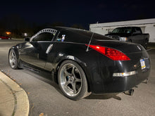 Load image into Gallery viewer, Nissan 350Z window vents