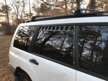 Load image into Gallery viewer, 98-02 Forester window vents