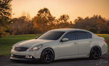 Load image into Gallery viewer, G35/G37/Q40 window vents