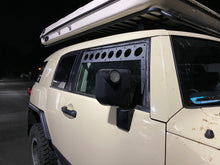 Load image into Gallery viewer, FJ Cruiser Window Vents